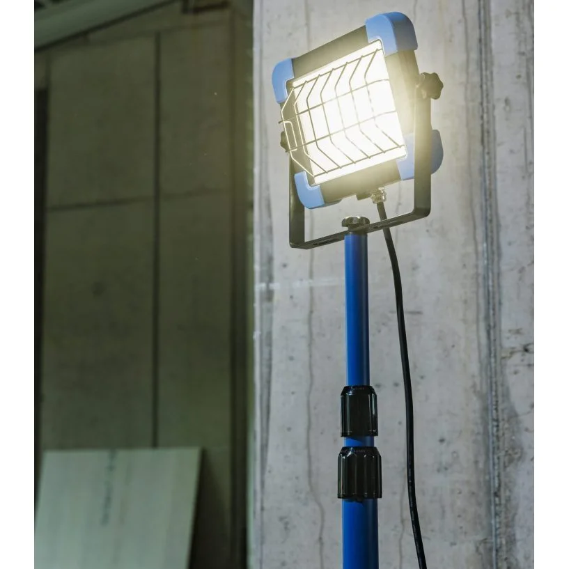 as-schwabe-illumi-slimline-pro-led-strahler-50w-stativ-4000k image 7