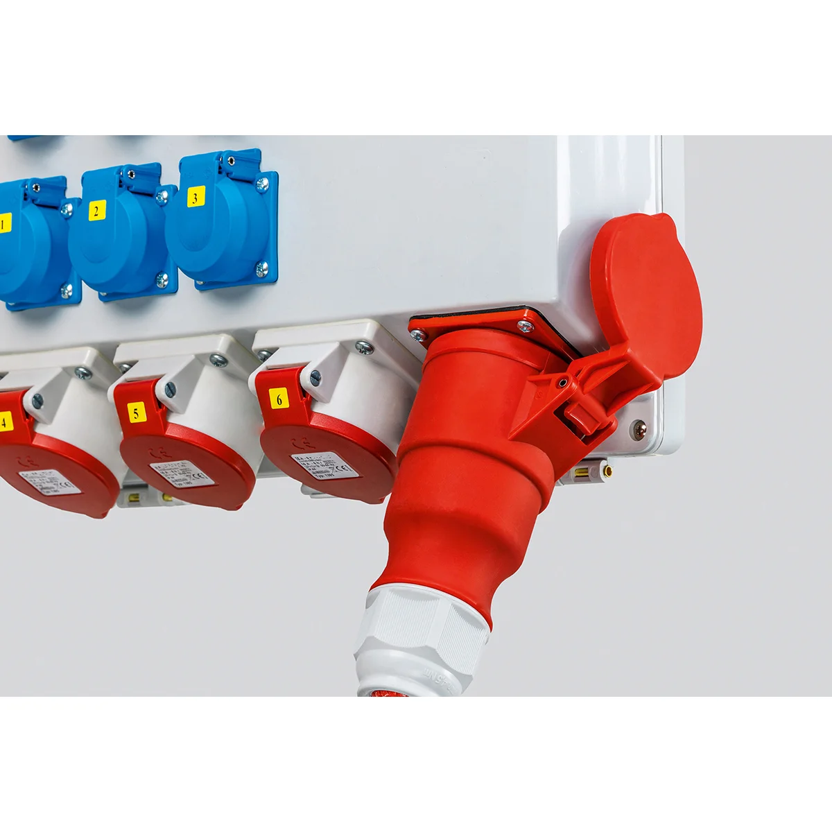 as-schwabe-fixo-5-max-wandverteiler-32-a-ip44 image 5